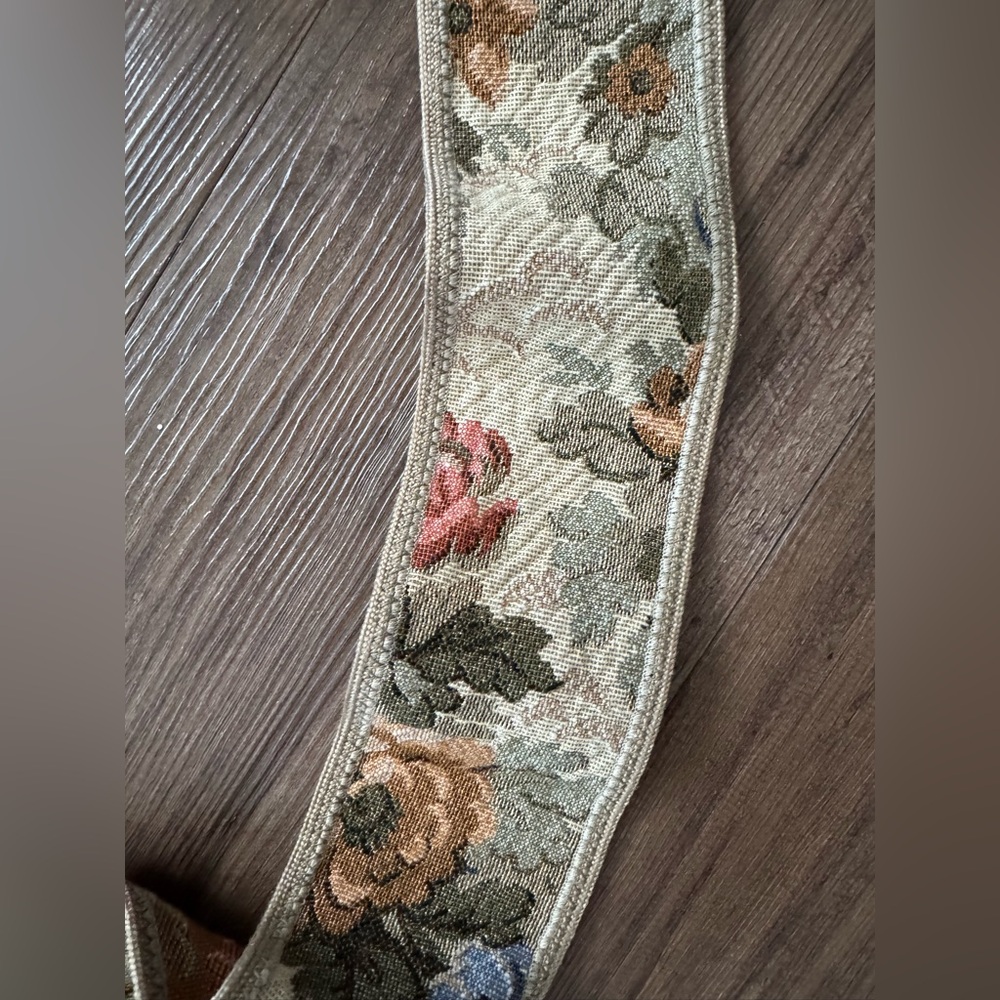 Vintage Floral Tapestry Belt - Picture 5 of 14